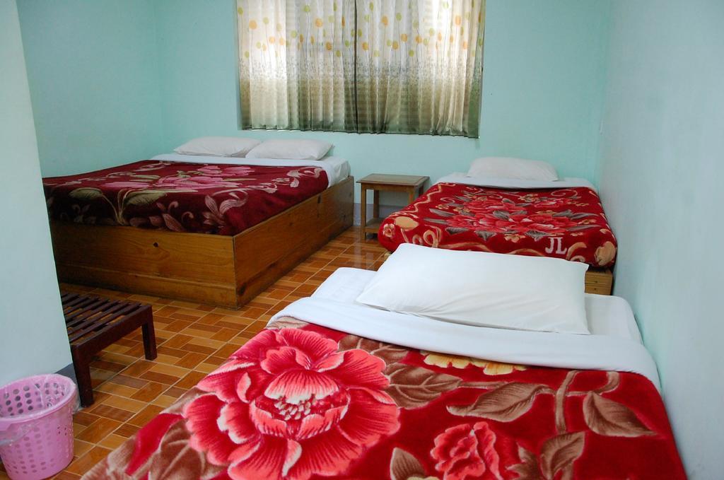 Dormitory @ Golden Kalaw Hotel Екстер'єр фото