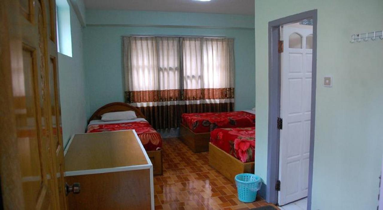 Dormitory @ Golden Kalaw Hotel Екстер'єр фото